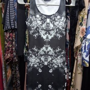 Soprano Black & White Mirrored Floral Bodycon Dress